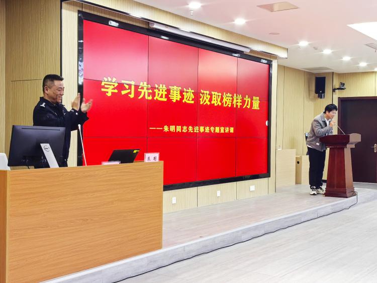 1764819123470 1764819123470